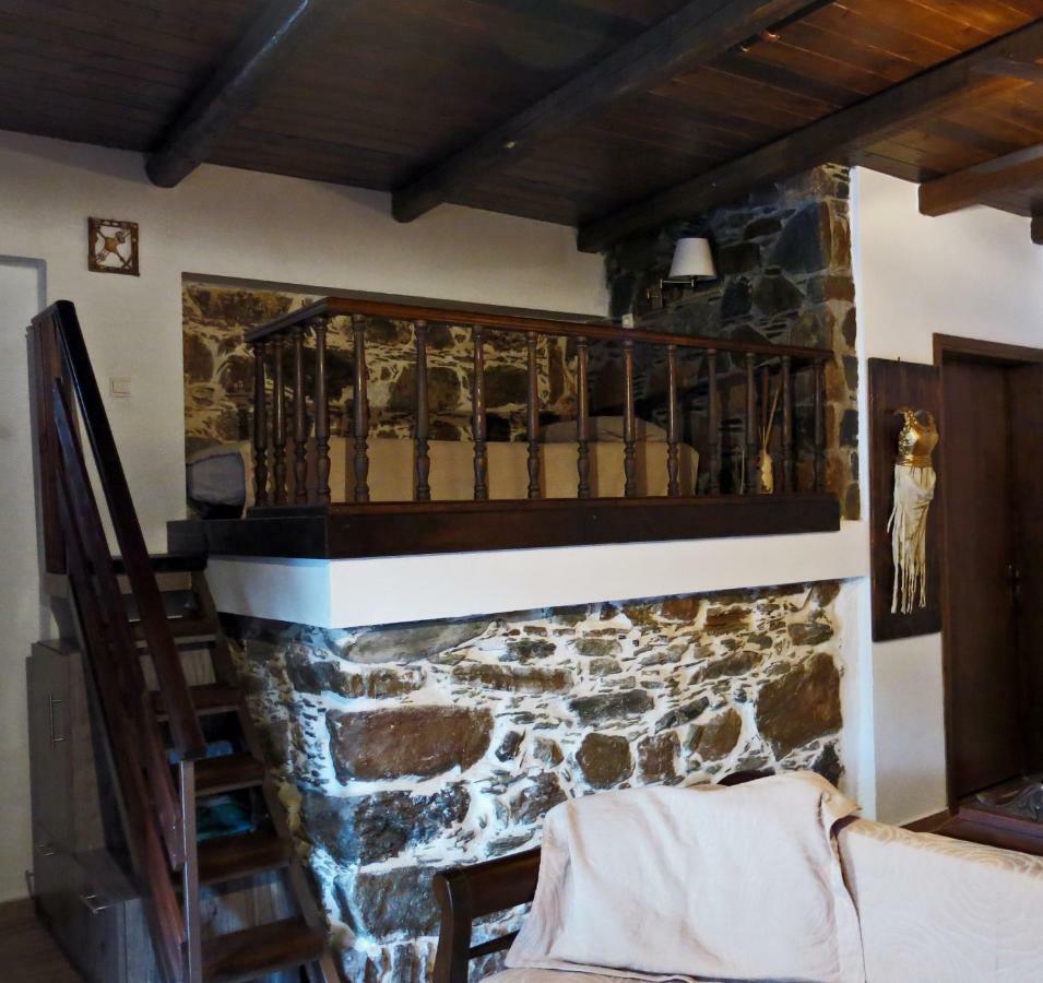 "Pefkopetro" Traditional House Keramotí Екстериор снимка